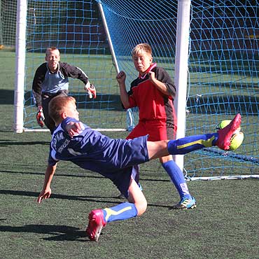 W dzie pikarza modzi futbolici rozegrali turniej