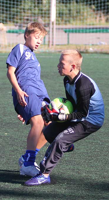 W dzie pikarza modzi futbolici rozegrali turniej