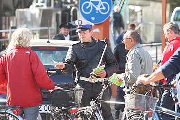 Policja nagradzaa ekojedzcw