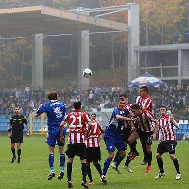Kto wyremontuje stadion do koca?