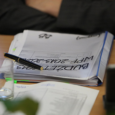 Budet „na czas kryzysu” przyjty
