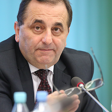 Budet „na czas kryzysu” przyjty