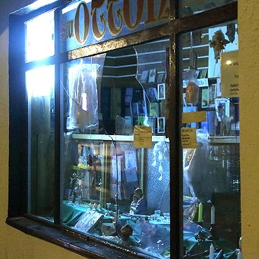 Komu przeszkadza sklepik z religijnymi pamiątkami?!?