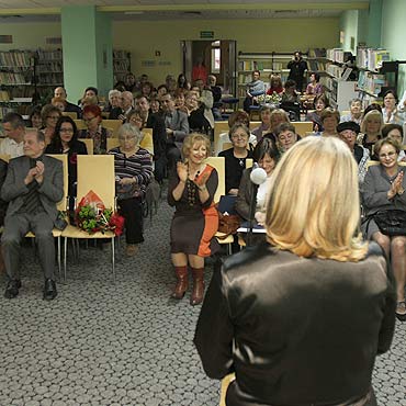 Na jubileusz biblioteki – tort jak otwarta księga!