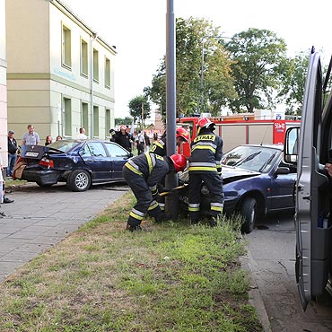 Kierowca bez prawa jazdy wjecha w toyot