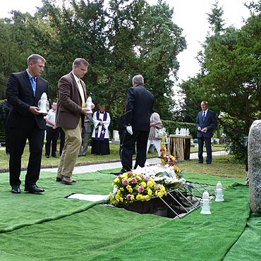 Prochy złożono na cmentarzu