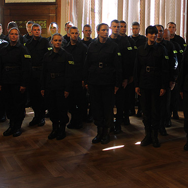 Ślubowanie nowych policjantów