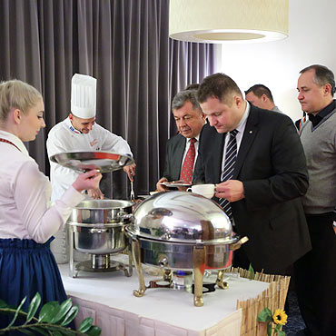Po całodziennej pracy – odpoczynek w Hiltonie