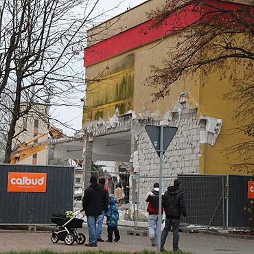 Wyburzają stary „Komfort”
