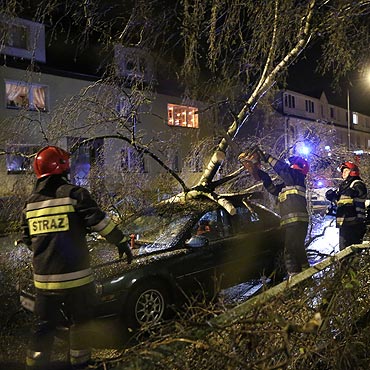 „Ksawery”  zaatakowa! Ciemna i niespokojna noc w winoujciu. Zobacz film!