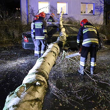 „Ksawery”  zaatakowa! Ciemna i niespokojna noc w winoujciu. Zobacz film!