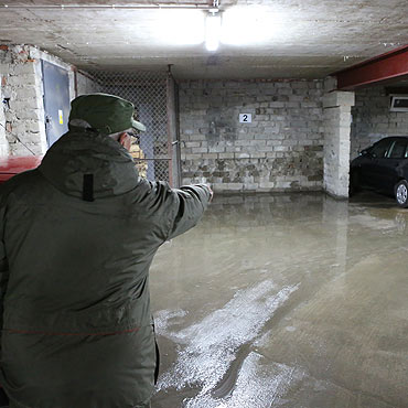 cieki zalewaj garaowiec przy Chopina