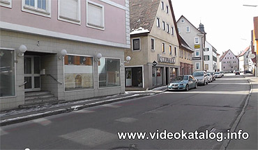Czy due sklepy zniszcz drobny handel?