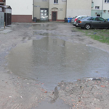 Czytelnik pyta: Co dalej z zapleczem Placu Wolnoci?