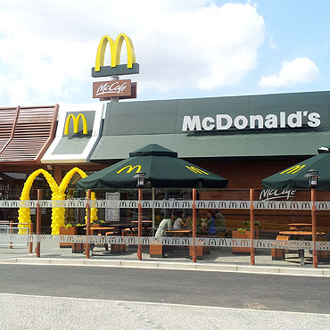 McDonald`s szuka pracownikw! W winoujciu zatrudni okoo 70 osb!