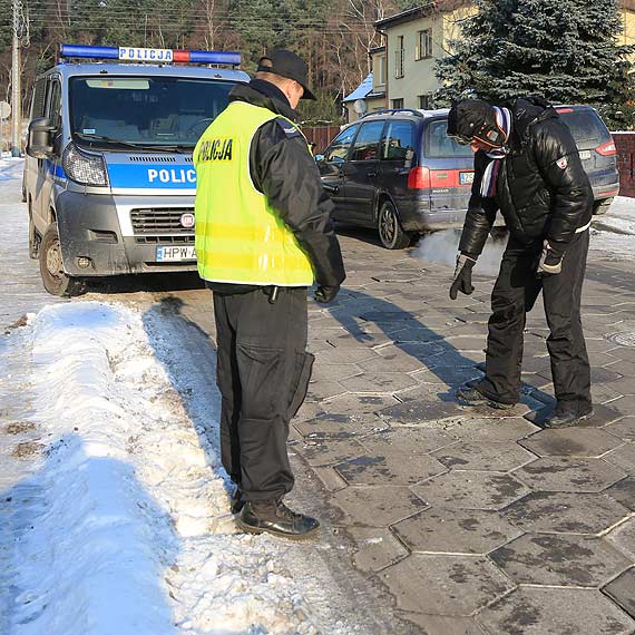 Kierowca ma uszkodzone auto. Zamkną ulicę