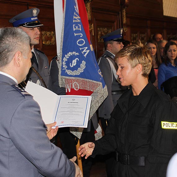 Ślubowanie nowych policjantów. Dwóch zasili szeregi świnoujskiej policji