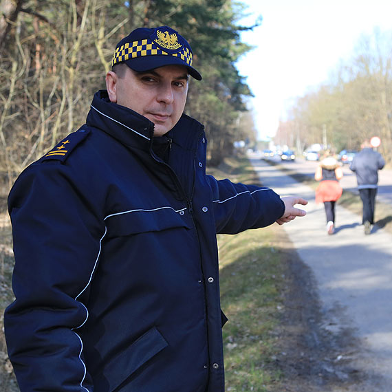 Jechaem szybko, bo Niemcy si najedli… Przeczytajcie, jak tumacz si kierowcy