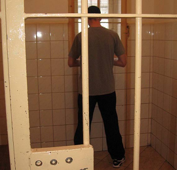 Spodoba mu si dziecicy wzek. 23-letni mczyzna zosta zatrzymany na promie miejskim