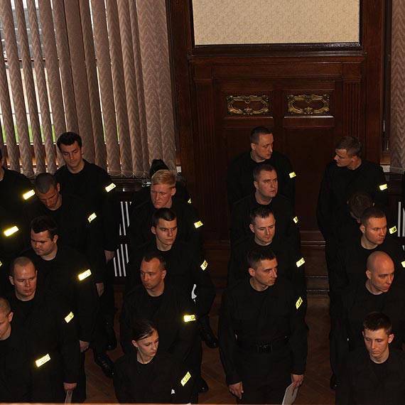 Ślubowanie nowych policjantów. Pięciu zasili szeregi świnoujskiej policji