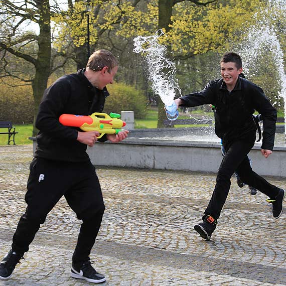 LANY PONIEDZIAEK Dzi, take Tobie moe nie uj na sucho!
