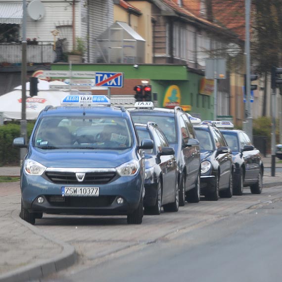 Takswki pod specjalnym nadzorem 