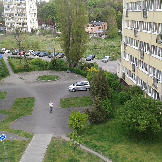 Kolejny mistrz parkowania tym razem na niemieckich numerach rejestracyjnych