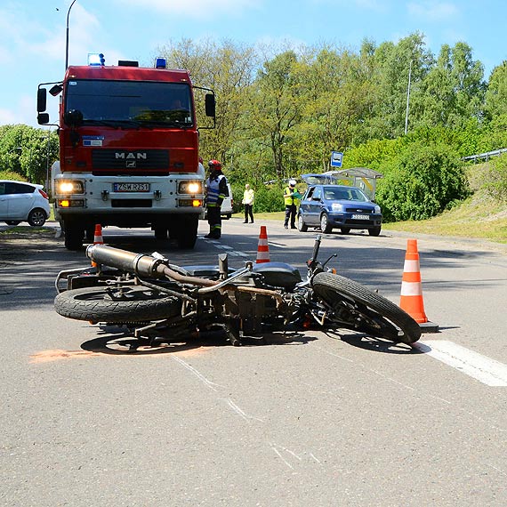 Na Warszowie motocyklista uderzy w Forda. Mczyzna trafi do szpitala