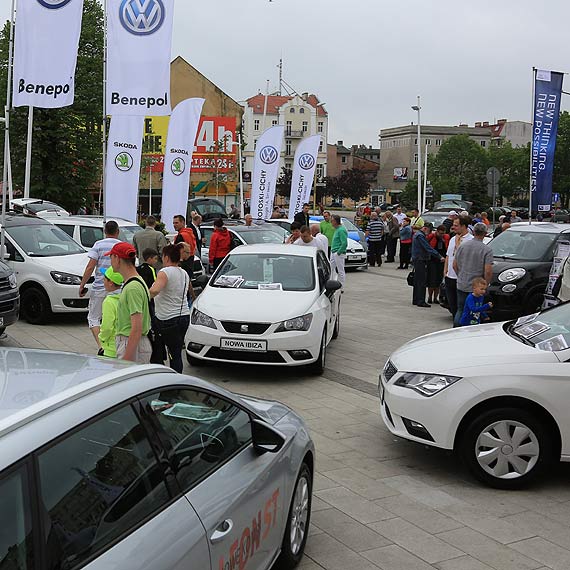 Salon samochodowy na Placu Wolnoci. Ogldajcie w sobot i niedziel