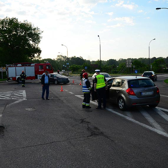 Na Warszowie kierowca Mitsubishi uderzy w autobus. Zosta ukarany mandatem