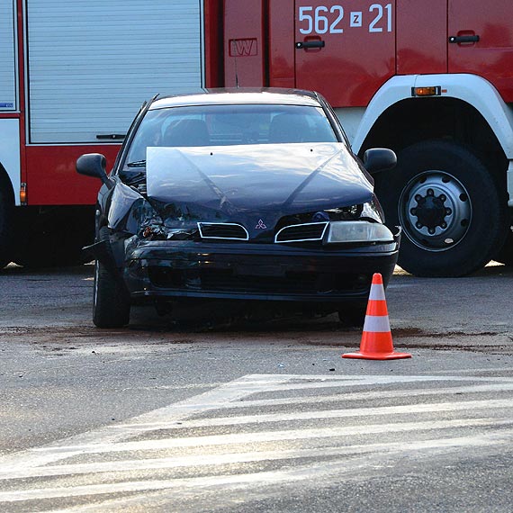 Na Warszowie kierowca Mitsubishi uderzy w autobus. Zosta ukarany mandatem