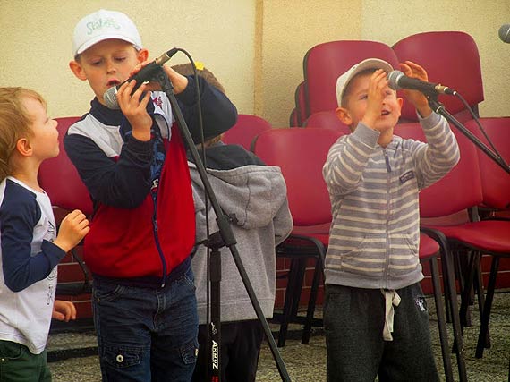  Festyn z prezentem dla dzieci Warszowa
