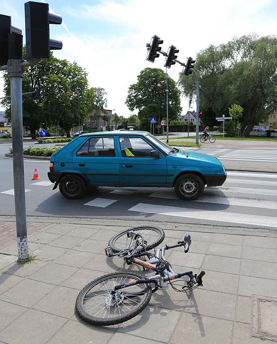 Kierowca skody potrącił rowerzystę. 13- latek trafił do szpitala