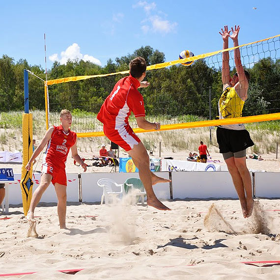 Wielki sukces siatkarzy MMKS Maraton Świnoujście w Mistrzostwach Województwa w siatkówce plażowej