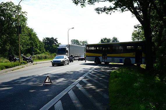 Autobus mia awari ukadu kierownicy. Cae szczcie, e jecha bez ludzi