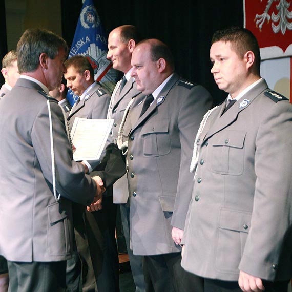 Policjanci obchodzili swoje święto. Awansowano 32 funkcjonariuszy