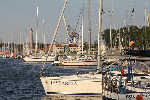 Zaoga jachtu Sharky zdobya „Bkitn Wstg Zatoki Pomorskiej