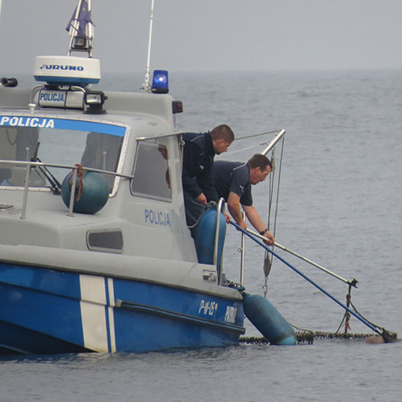 Koo wiatraka policja wyowia zwoki 56 – letniego mczyzny
