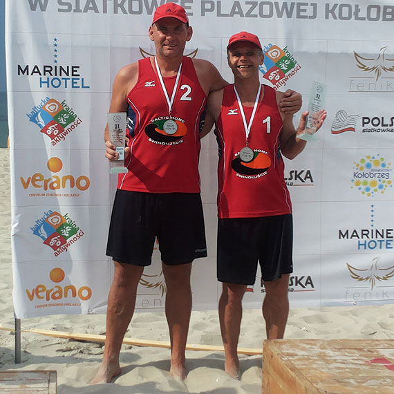 Puchar Polski Old Boyów w siatkówce plażowej. Ireneusz Kruk i Robert Walczak zdobyli srebrny medal