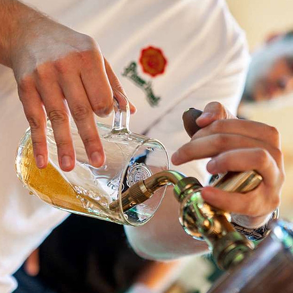 Aż 2 barmanów z Koszalina zawalczy w konkursie Pilsner Urquell Polish Master Bartender 2014
