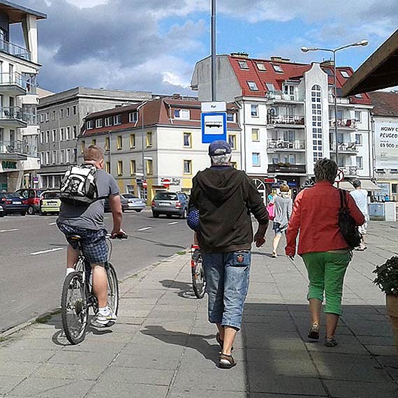 Chodnik czy ulica? Czyli co robi jak si koczy cieka rowerowa