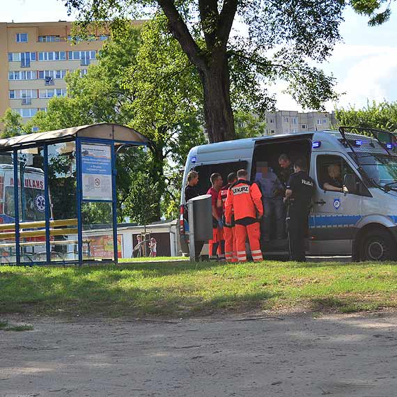 60- letni mczyzna prbowa popeni samobjstwo. Policjanci zapobiegli tragedii 