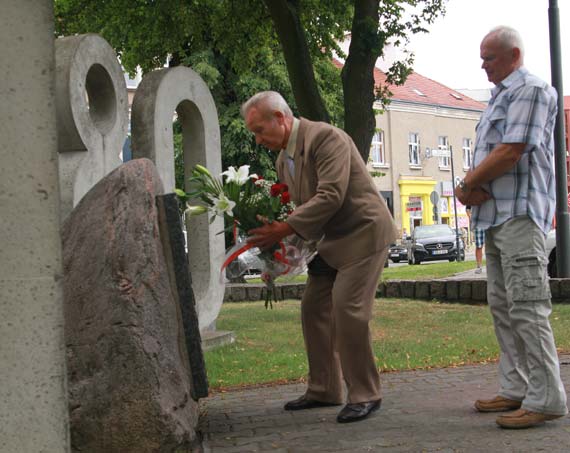 Uroczysto obchodw 34. rocznicy protestu stoczniowcw pod pomnikiem Sierpnia 1980