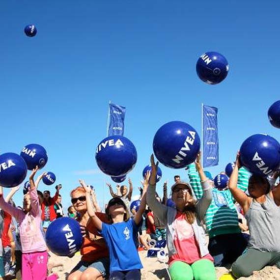 Pielgnuj wsplne lata. NIVEA zaprasza do Rodzinnej Strefy Zabaw w winoujciu, w najbliszy weekend