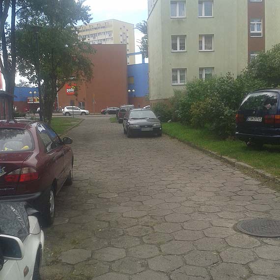 Czytelnik: Zablokowana droga wewntrzna. Czy kto si w kocu tym zainteresuje?