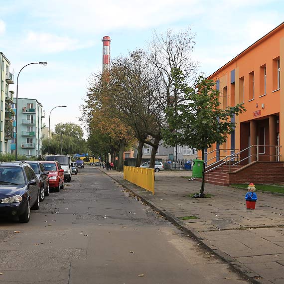 Czytelnik: Wybiegajce z przedszkoli dzieci mog wpa prosto pod samochd