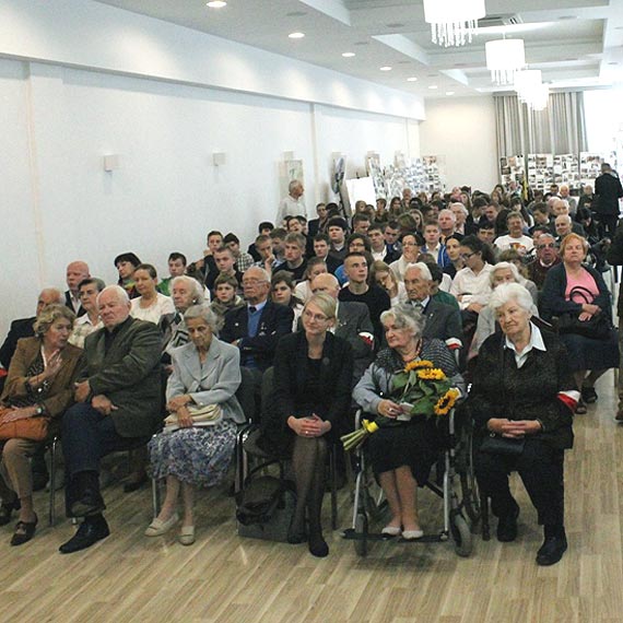 Uroczystość przekazania sztandaru Żołnierzy Kresowych AK