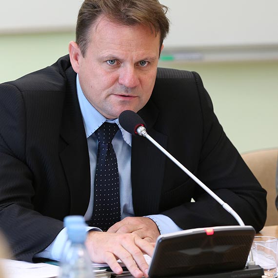 Czytelnik: Gdzie jest owiadczenie majtkowe przewodniczcego?