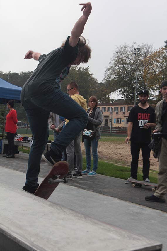 Można już jeździć w nowym skateparku!
