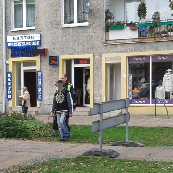 W salonie gier pijany 48- latek wymachiwa przedmiotem przypominajcym bro. Mia 3 promile